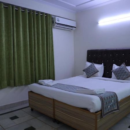 Hotel Star Palace - Near Karol Bagh Metro Delhi  Luaran gambar