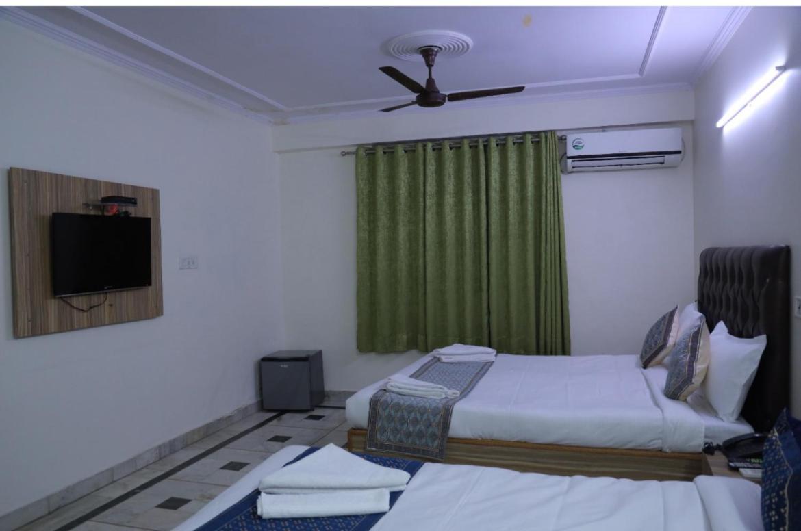 Hotel Star Palace - Near Karol Bagh Metro Delhi  Luaran gambar