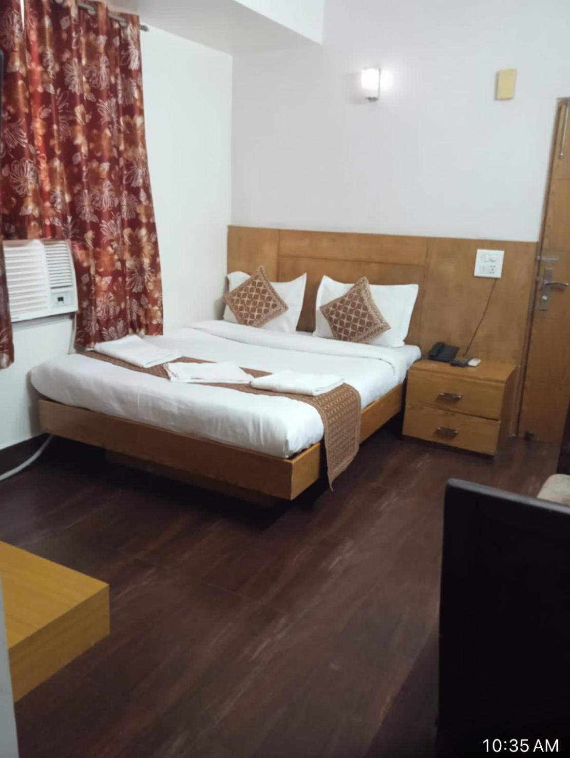 Hotel Star Palace - Near Karol Bagh Metro Delhi  Luaran gambar